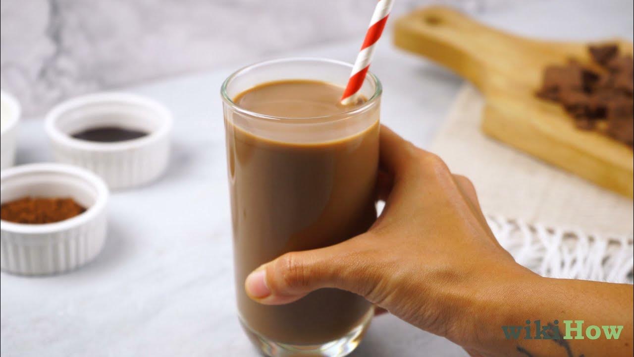 Simple Homemade Chocolate Milk - Alphafoodie