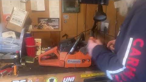 Christmas giveaway saw !   Husqvarna 262xp ol school 60cc. 