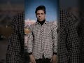 دفنت اهلي وجيت اليوم حيرانه