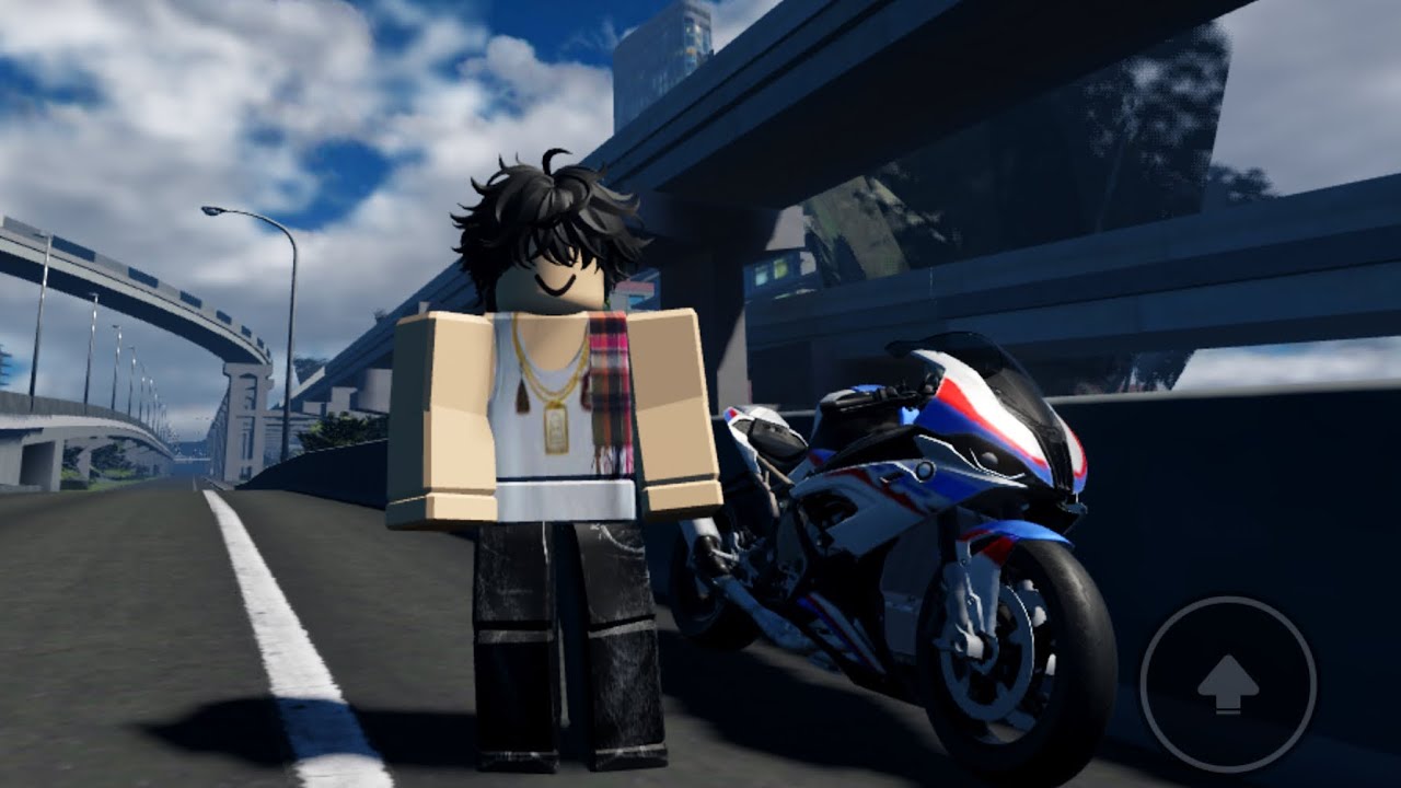 Best Motorcycle : BMW S1000 | Midnight Chasers Roblox 