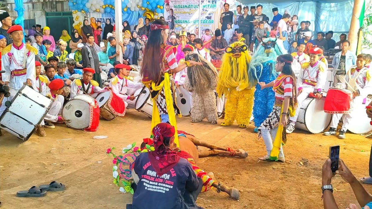 🔴LIVE DRUMBAND AL AZHAR DAN ATRAKSI KENCAK JEREN TAMPIL PENANG BOTOLINGGO DI RUMAH PAK FAREL