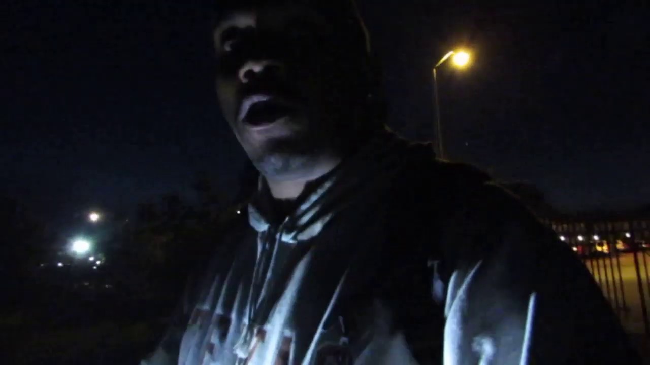 EXPLORING THE INFAMOUS OAK TREE APARTMENTS SOLO( I WAS FOLLOWED) NIGHT -TIME FOOTAGE