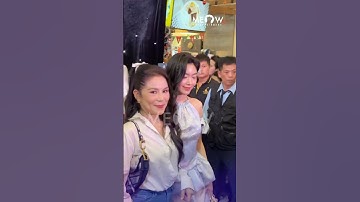 Bà xã MC Quyền Linh tháp tùng 2 cô con gái cưng trên mọi nẻo đường, chăm sóc từng li từng tí