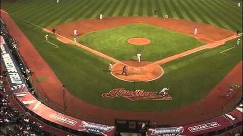 2011/06/02 Chavez scores on an error