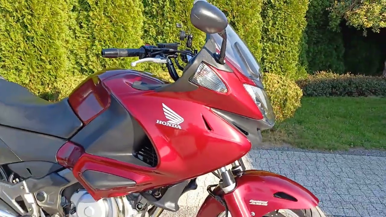 Honda nt700v tylko 20tyś km  z  2009rok w PERFEKCYJNYM STANIE w Sylwmoto Iława tel 500134533