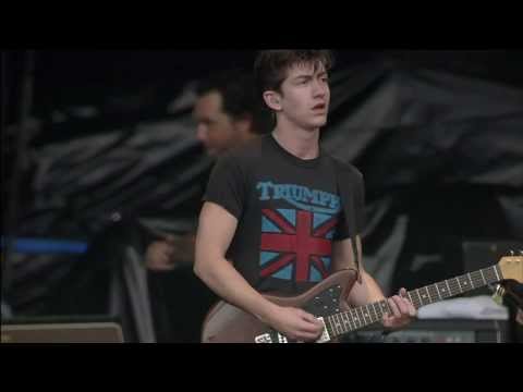 Arctic Monkeys - This House is a Circus Lollapalooza 2011 HD