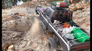 Toyota LandCruiser LC70 Off Road Adventure Mountain Trail RC Crawler Axial SCX10ii | Weekdays Run#72