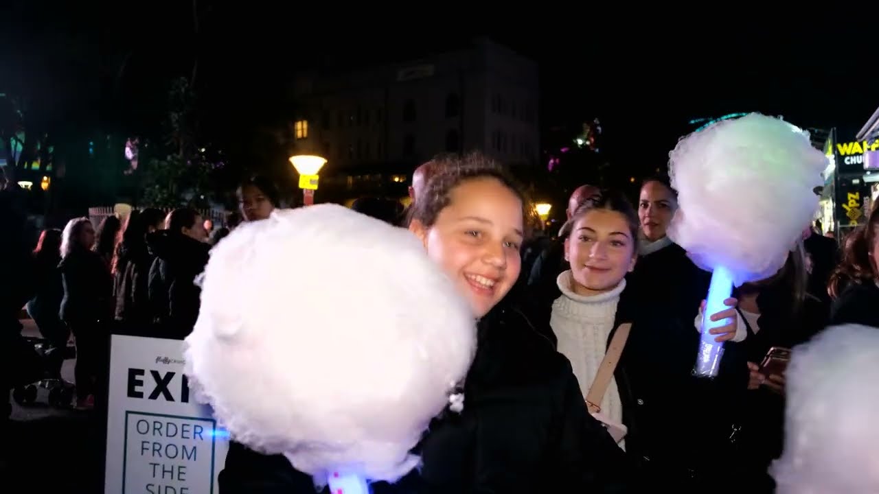Vivid Sydney 2022 - Fluffy Crunch - Glow in the Dark Fairy Floss
