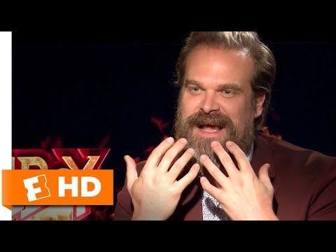 David Harbour Describes His Ghoulish Makeout Scene in 'Hellboy' | Exclusive Interview