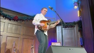 It's Beginning to Look at Lot Like Christmas - Mark O'Connor from 'A Christmas Duo' (Official Video)