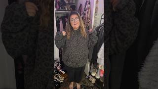 Get dressed with me! ☺️ #plussize #thrifting #grwm