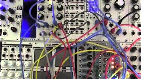 breaking heads with a benjolin, a 4ms RCD, a Cwejman CTG and a e580 resampling delay