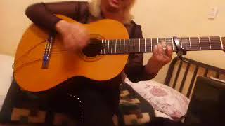 Turkmen gitara Mary Patma