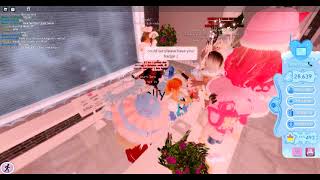 OMG I WAS WITH BEA PLAYS IN ROYALE HIGH :DDD #Beaplays #RoyaleHigh #Roblox