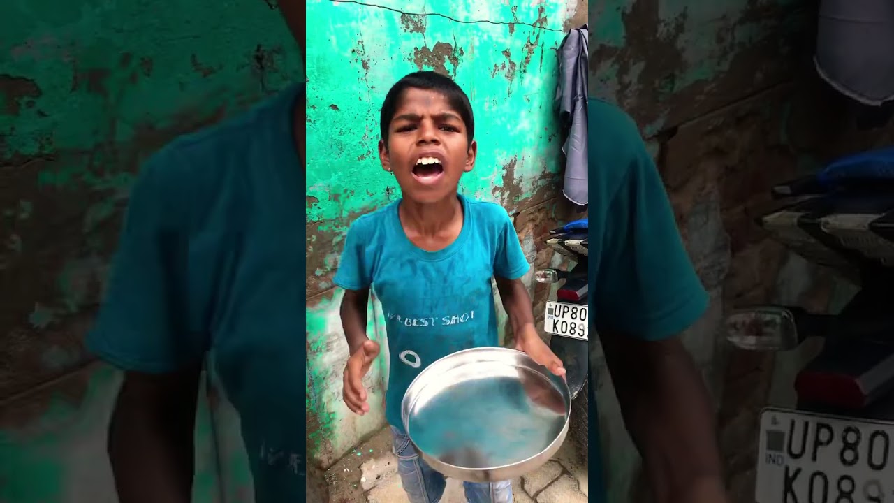 Mummy mujhe roti de do 