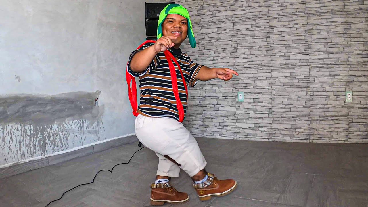 El MEDIO METRO los pasos más virales de TIK TOK y Sonido Pirata - YouTube
