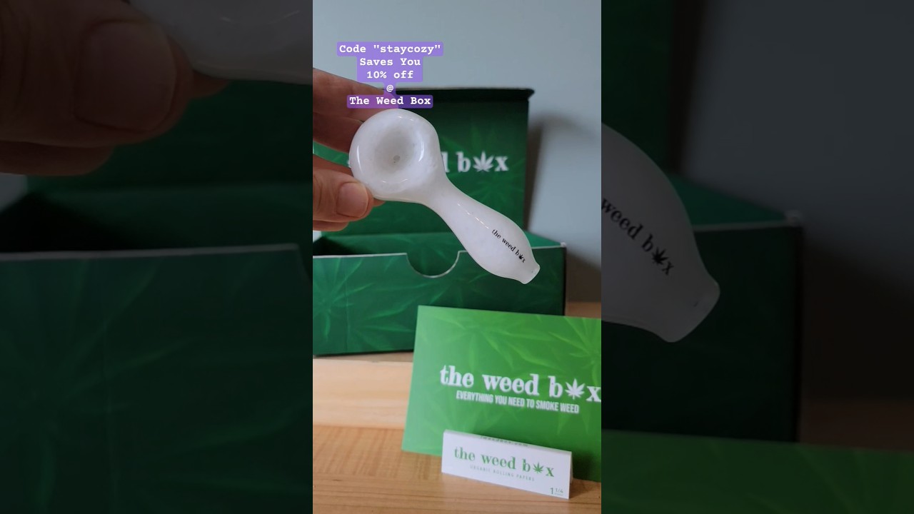 New Glass Hand Pipe from The Weed Box!