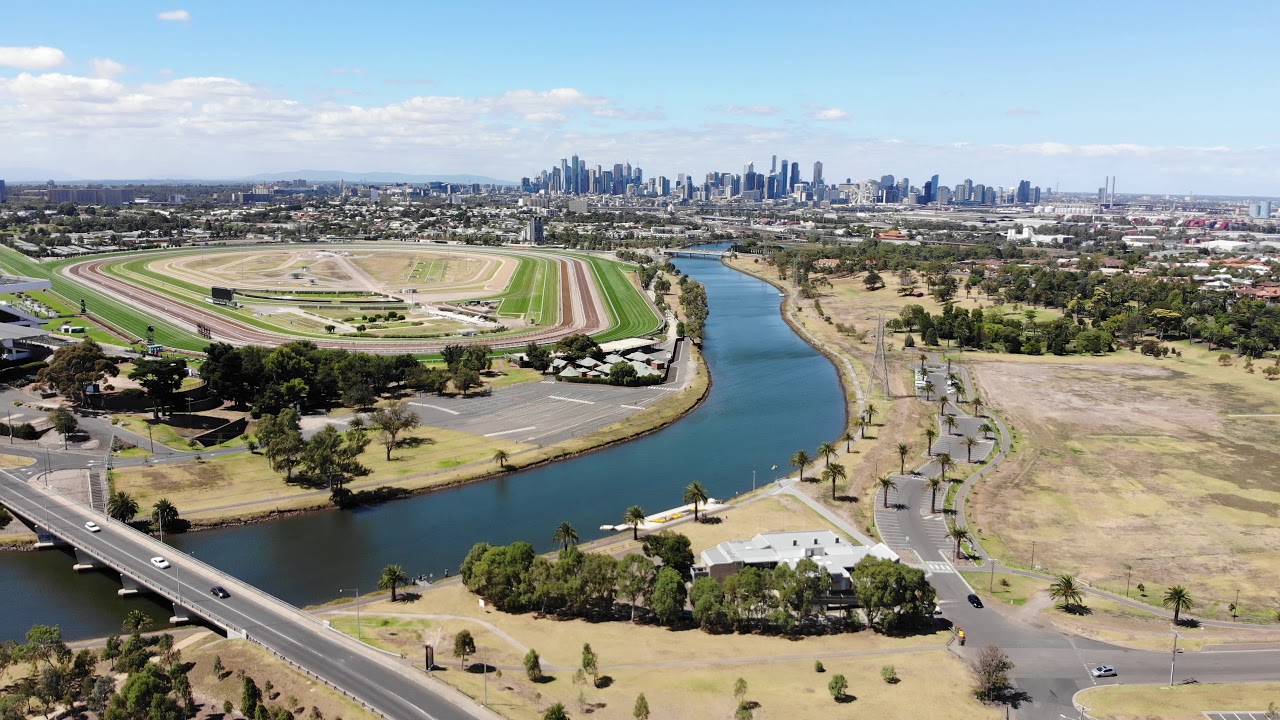 Aerial footage of Melbourne & Flemington Racecourse from Footscray ...