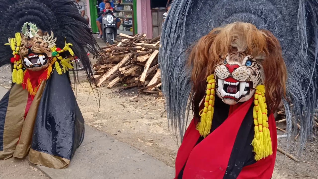 ATRAKSI BARONG jalanan//panunggalan Purwodadi