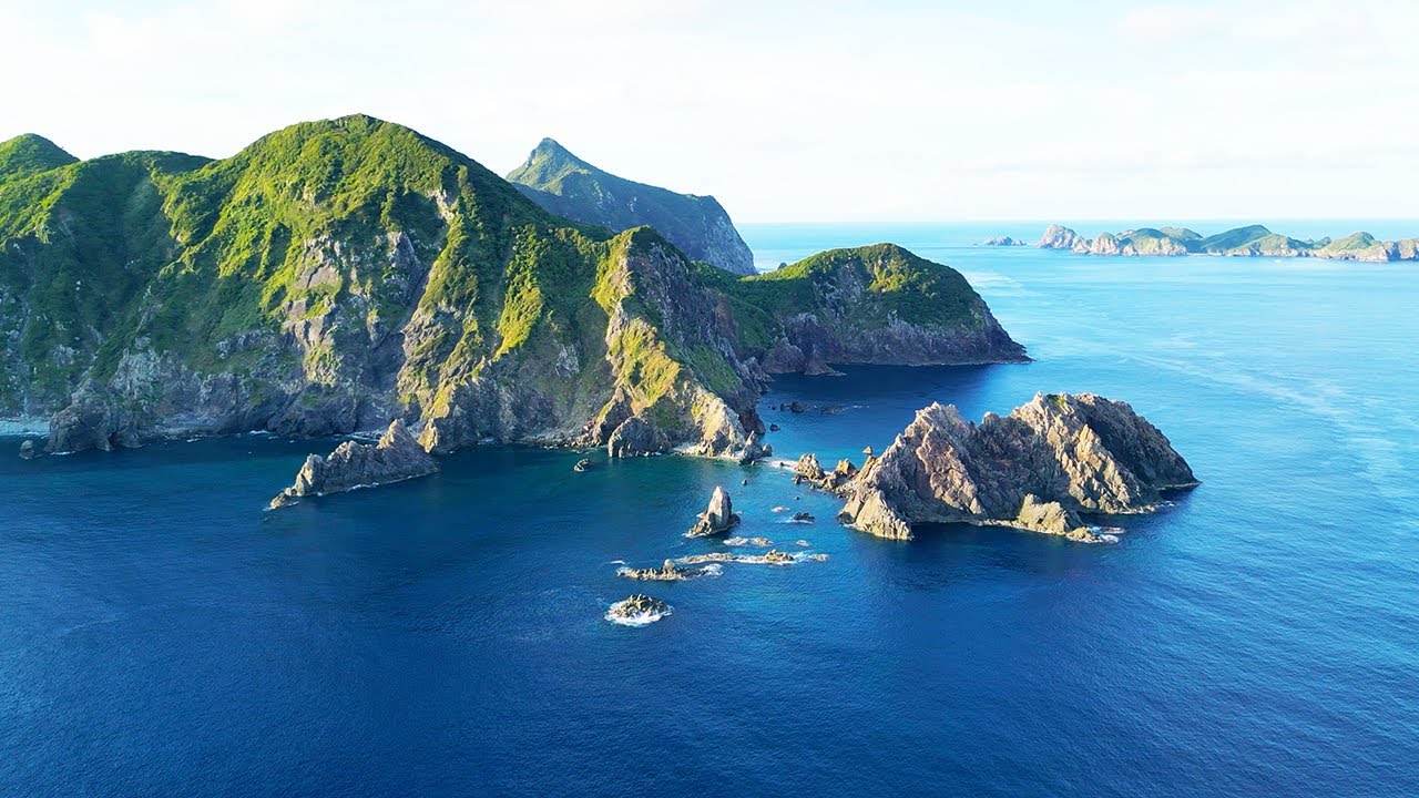 かつてカツオ漁師が集った伝説の無人島へ！そこに潜む磯の帝王クエを狙う