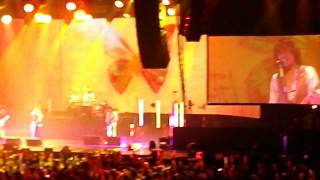 L'arc~en~ciel World tour 2012 Paris - HONEY live