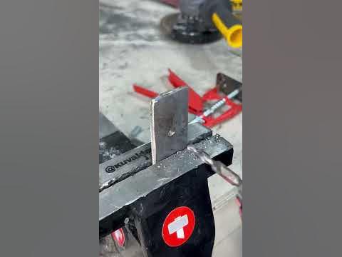 Крутая струбцина из старого пистолета для герметика 😎 - YouTube