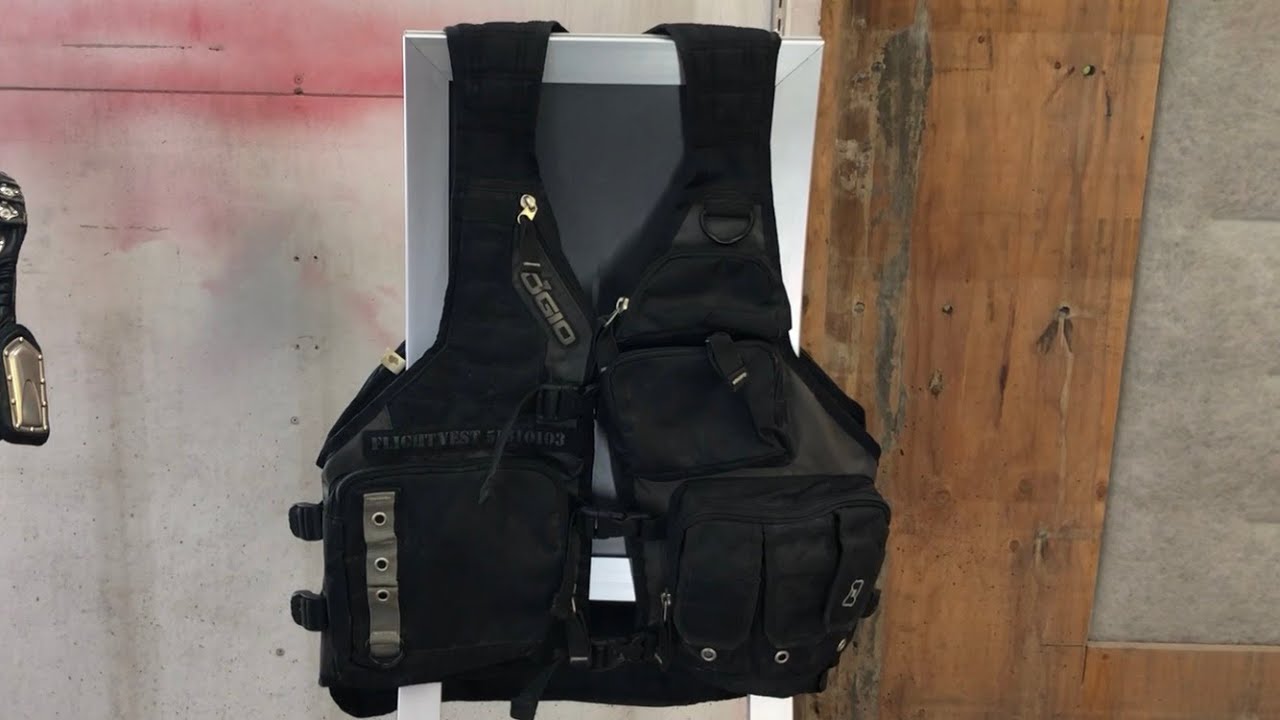 Ogio Flight Vest Review After 18 Years of Abuse. Is it Worth It? 