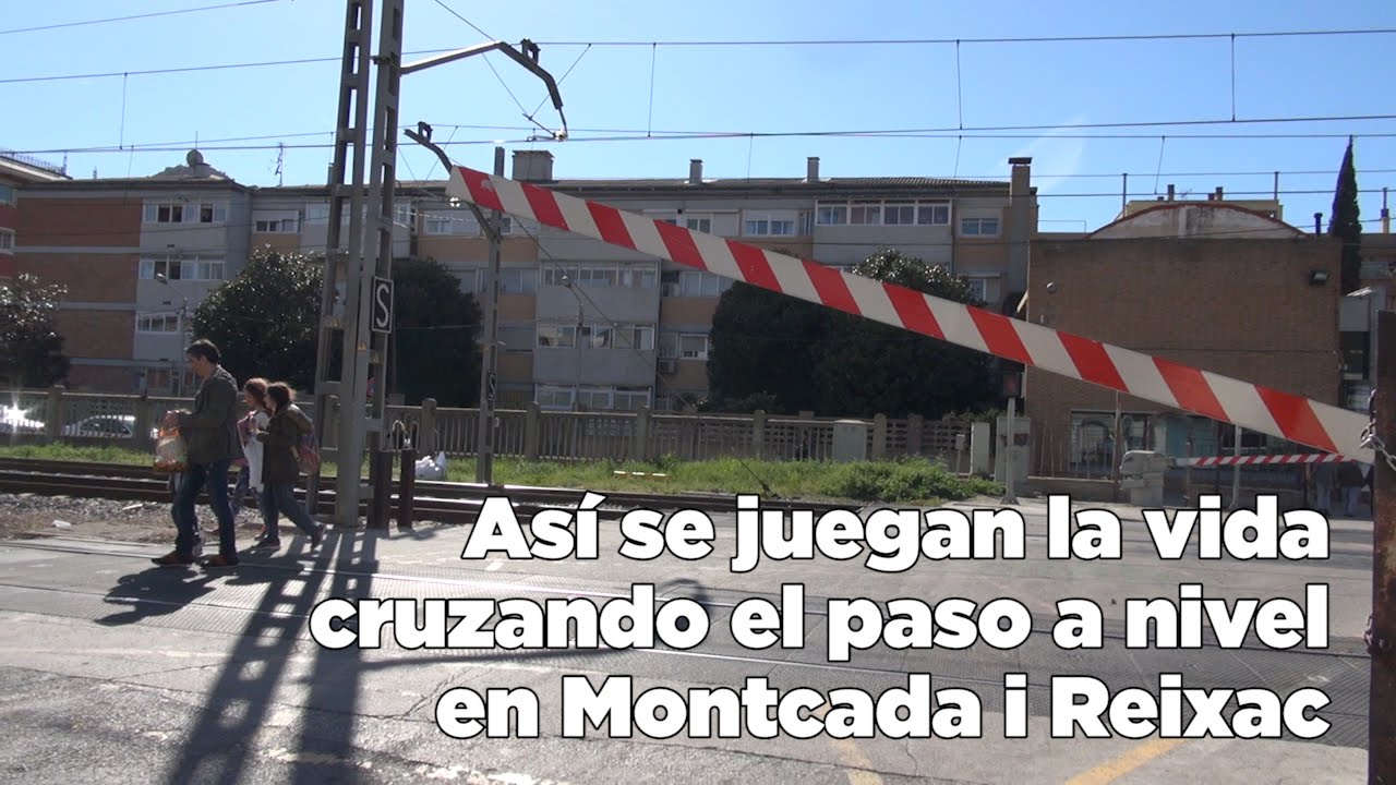 El peligroso paso a nivel de Montcada i Reixac
