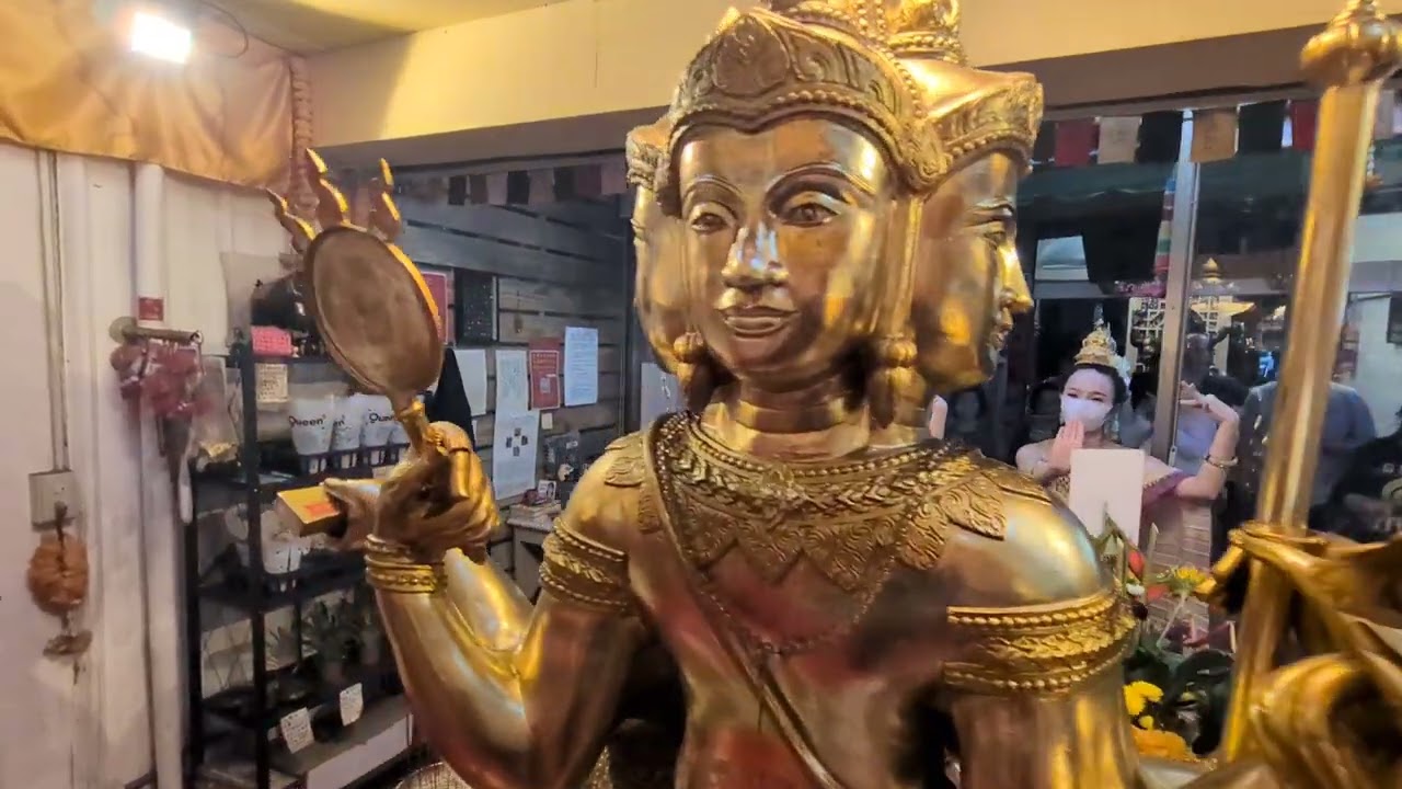 Austin Guo所發佈的影片-1150301土城四面佛(大梵天王)安座周年慶祝活動暨餐會-泰國專業舞者向大梵天王(四面佛)獻舞01