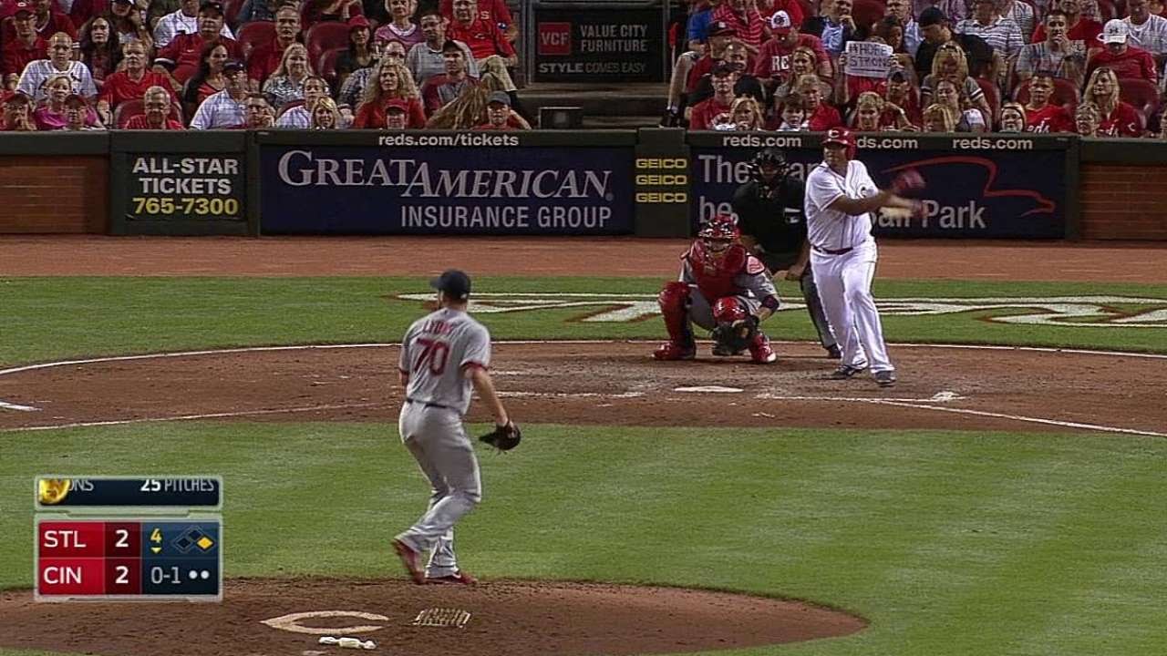 STL@CIN: Simon's double gives Reds their first lead