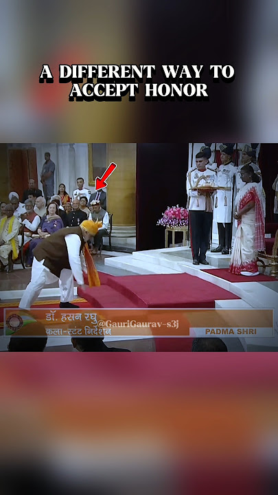 A Different way to Accept Honor From President Draupadi Murmu #shorts #viralvideo