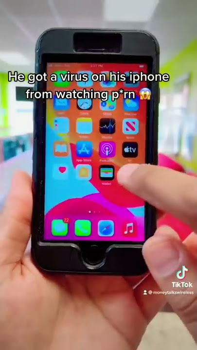 He got virus on his #iphone from watching p*rn ♋️😱😱 #shorts #apple #virus #ios #android #samsung