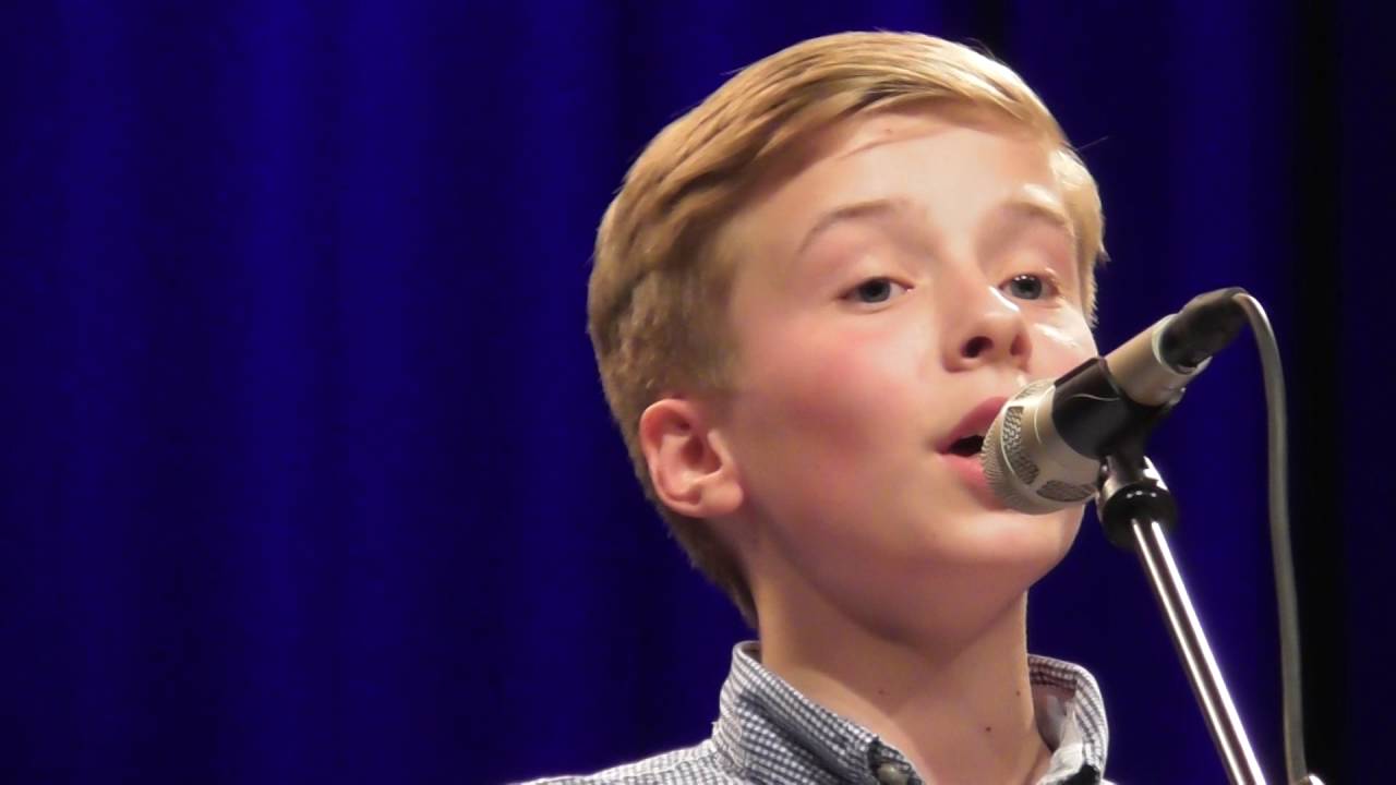 Patricia Kelly's son Iggi singing 