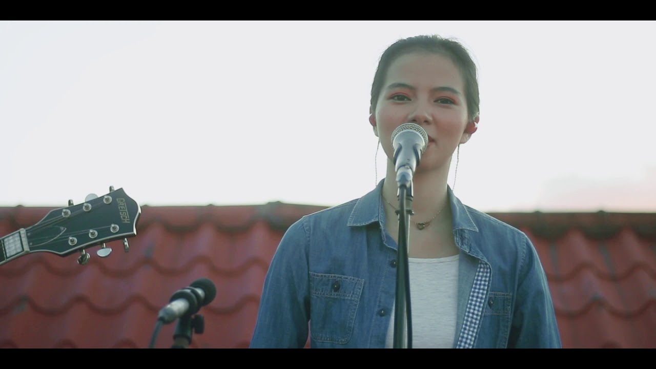 Guarda Keep Me Burning | Pour Out Your Power | Rooftop - Mega Harvest Music (Acoustic Session) su YouTube Guarda Keep Me Burning | Pour Out Your Power | Rooftop - Mega Harvest Music (Acoustic Session) su YouTube
