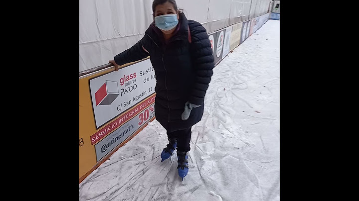 Por primera vez patinando sobre hielo -Mama y Desiree