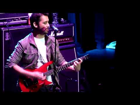 Atif Aslam Live - Aadat & Finale - Manchester Apollo