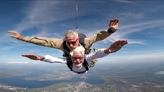 Veteran celebrates 90th birthday by jumping out of plane