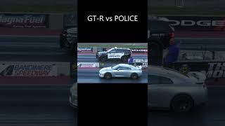 Nissan GT-R vs Police Car - drag race screenshot 2