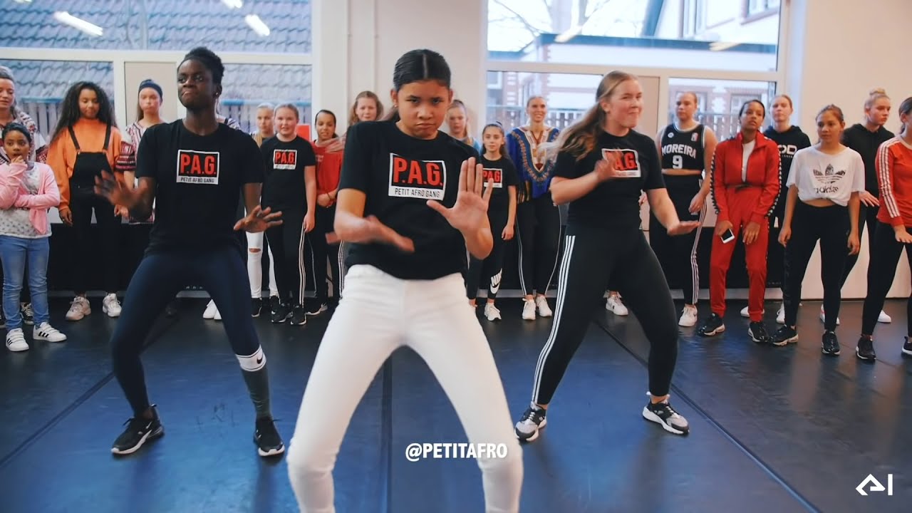 Petit Afro Presents   Assi ft BM Gwara Nao Para  Official Dance Video  Eljakim Video