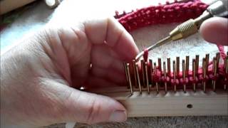 K2tog and SSK on Kiss small gauge loom Simple Decrease Kiss Loom