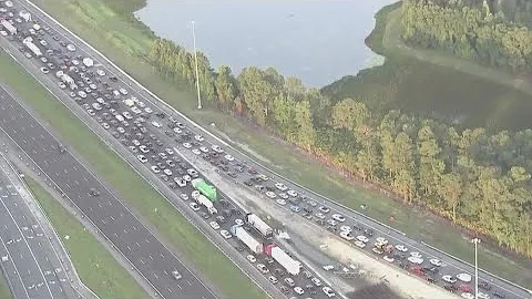 Crash snarls traffic on I-75 in Pasco County