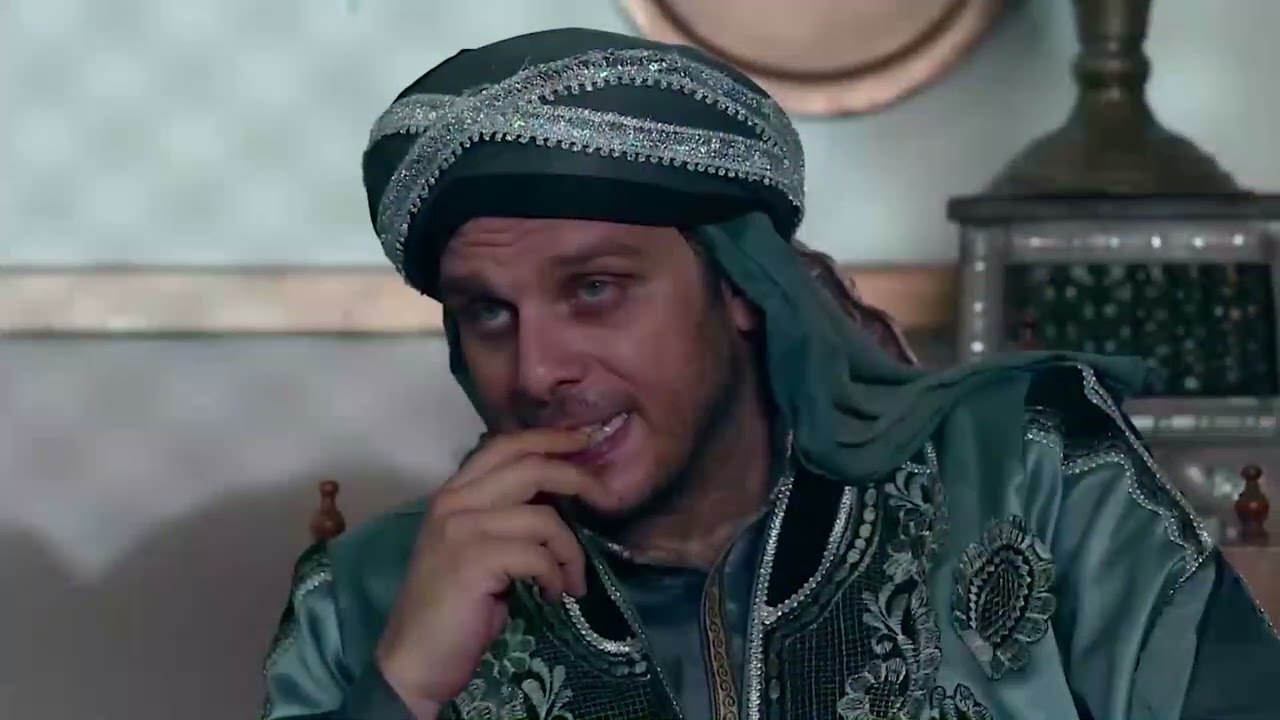 شاهد أعداء القاضي ابن دقيق العيد يسرقون كتبه ليبعدوه عن تولي القضاء فأنظر كيف عادت له كتبة