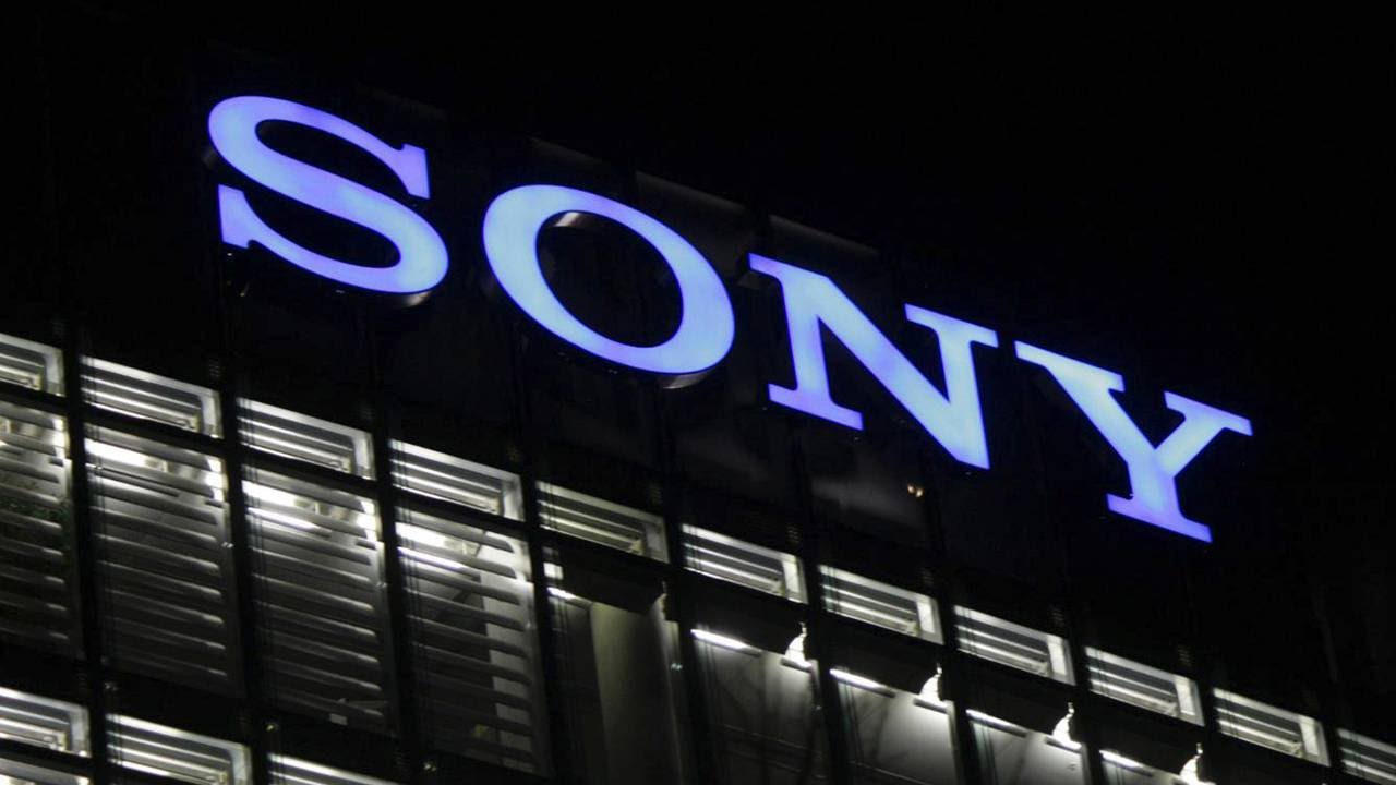 Sony Cashes In on Image Sensors as Selfie Trend Drives Demand Sony Cashes In on Image Sensors as Selfie Trend Drives Demand