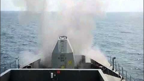 HMS Dragon conducts 4 5 inch gun shoot