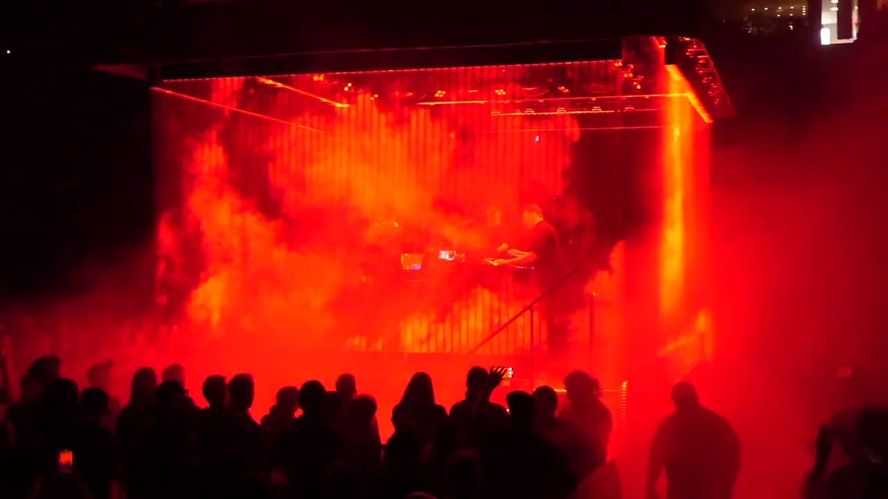 nine inch nails - Vessel - Barclays Center, Brooklyn, NY 9-2-25