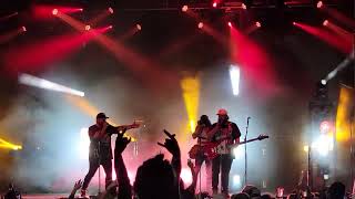Dirt Road / Slow Ride performed by Mitchell Tenpenny in Ft Walton Beach Florida 11/5/22