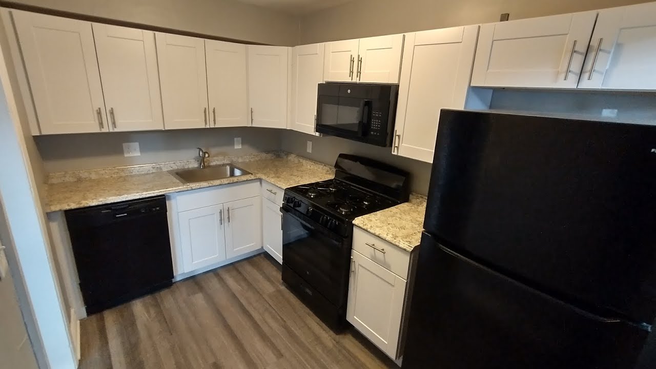 6125 Macbeth Drive, 1st Floor Renovated 2BR/1BA For Rent Glen Oaks