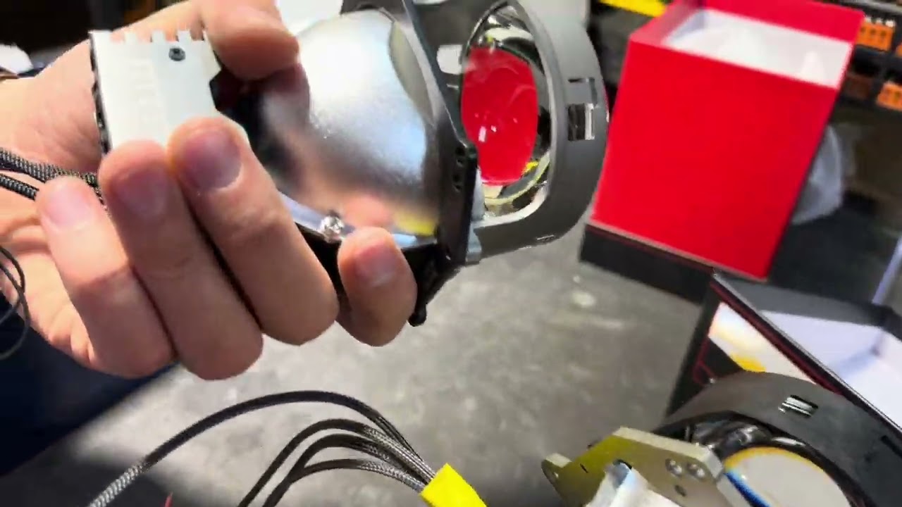 Сравнение Bi - led линз среднего бюджета, 2 чиповые Optima Expression drive и и MTF cyber light