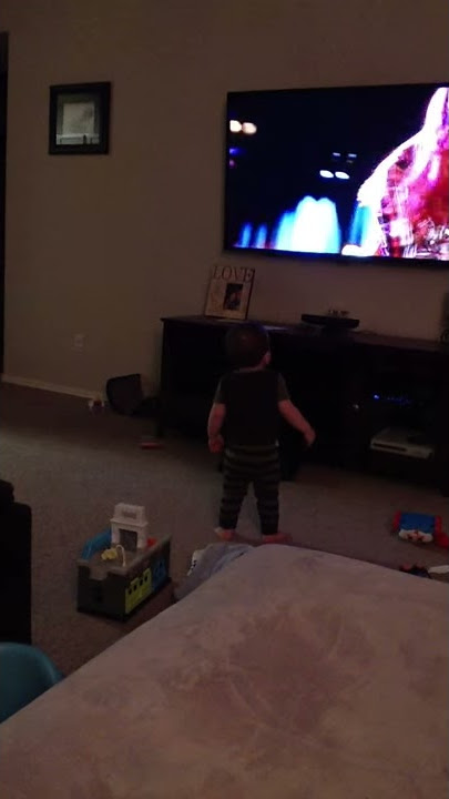 My neghue is having a dance party