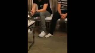 Louis slowly moving his foot closer to Harry's 😭 #larry #larrystylinson #shorts